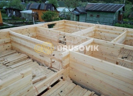 Дом 9,4х9,5 из профилированного бруса 145х195 мм