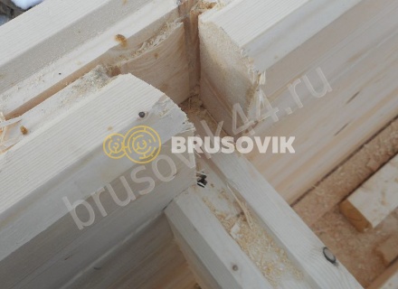 Зимнее строительство дома из бруса