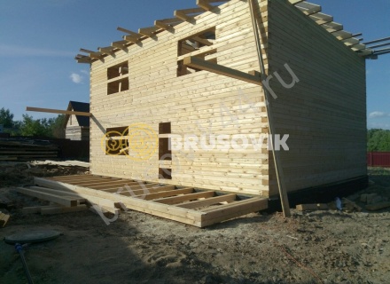 Дом по индивидуальному проекту из профилированного бруса 145х195 мм
