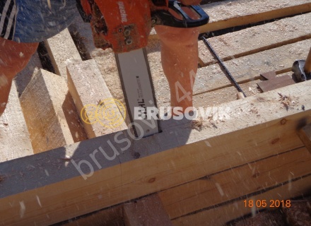 Дом по индивидуальному проекту из обрезного бруса 150х150 мм