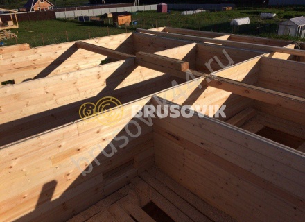 Деревянный дом из бруса с мансардой