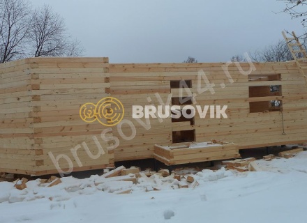 Зимнее строительство дома из бруса