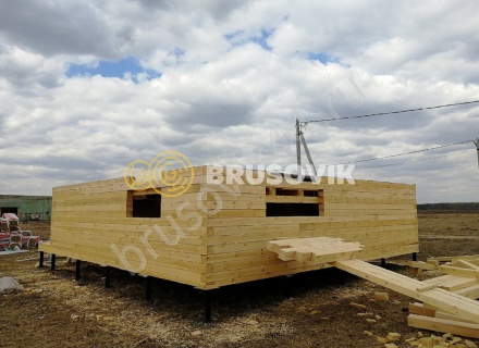 Дом 8,6х8,2, по проекту № 21 из обрезного бруса 150х150 мм