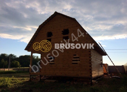 Деревянный дом из бруса с мансардой
