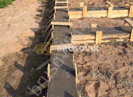 Возведение фундамента