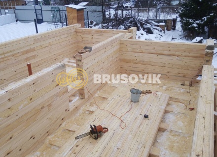 Полутораэтажный дом 6х12 м с террасой из профилированного бруса 145х195 мм по индивидуальному проекту в городе Ярославль