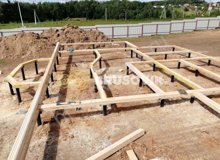 Дом из профилированного бруса 145х145 мм по индивидуальному проекту