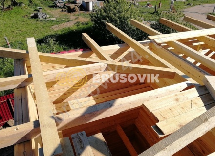 Дом по индивидуальному проекту из профилированного бруса 145х195 мм