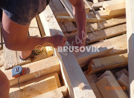 Дом по индивидуальному проекту из обрезного бруса 150х150 мм