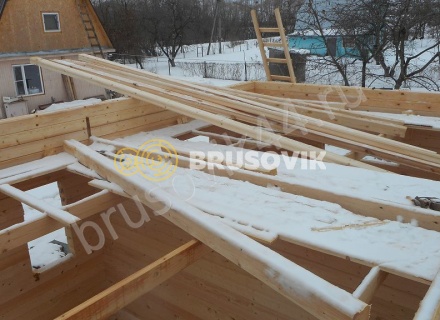 Зимнее строительство дома из бруса