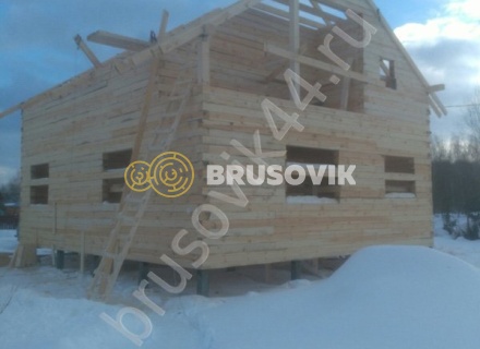 Дом 9,4х9,5 м по проекту № 1 из обрезного бруса 150х150 мм