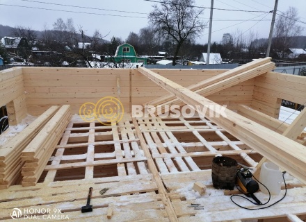 Дом 6х8м по проекту №24 из профилированного бруса 145х145 мм в СНТ Резинотехника-2, г. Ярославль.