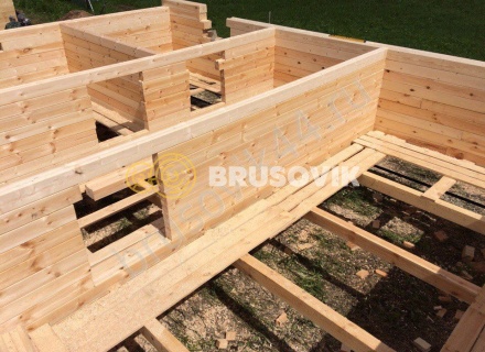 Деревянный дом из бруса с мансардой