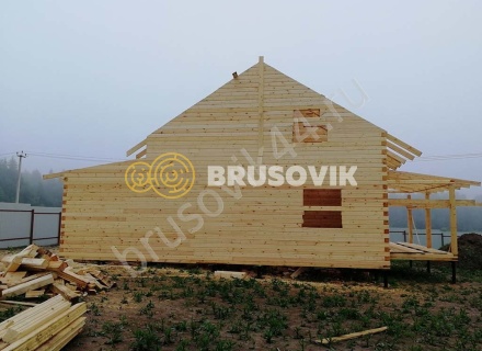 Дом из профилированного бруса 145х145 мм по индивидуальному проекту