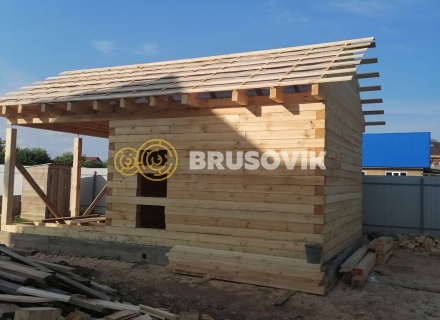 Баня 4,5х4,5 м с террасой 3х4,5 м из обрезного бруса 150х150 мм по индивидуальному проекту в д. Зарубино, Костромской район