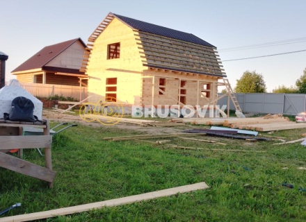 Дом 7,5х8,5 м с открытой террасой 3х7,5 м из сухого профилированного бруса 145х195 мм по индивидуальному проекту в деревне Андрейково, Калининский район, Тверская область