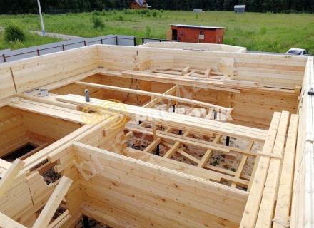 Дом из профилированного бруса 145х145 мм по индивидуальному проекту