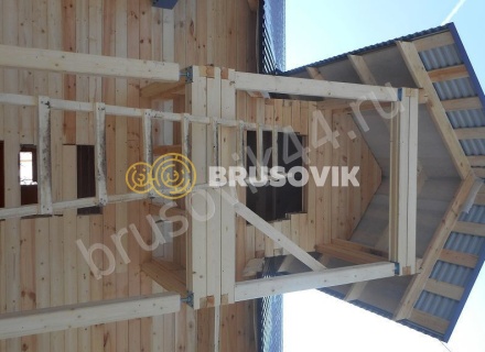 Зимнее строительство дома из бруса