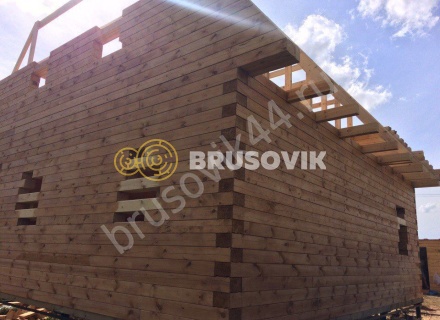 Деревянный дом из бруса с мансардой