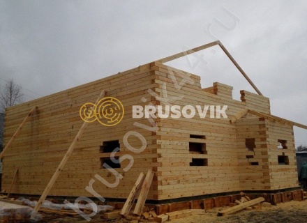 Большой жилой дом из бруса