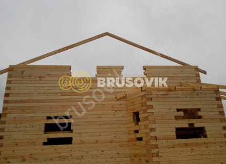 Большой жилой дом из бруса