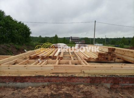 Полутораэтажный дом 9х9 м из профилированного бруса 145х195 мм по индивидуальному проекту в д. Малые Козлы, Калужской области