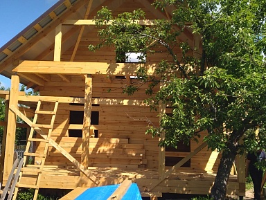 Дом 6х6м из обрезного бруса 150х150мм по индивидуальному проекту в с. Бибирево, Ивановский район - фото процесса строительства