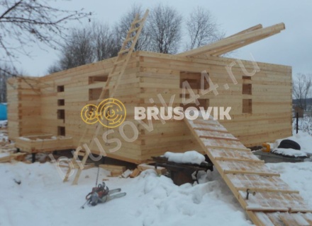 Зимнее строительство дома из бруса