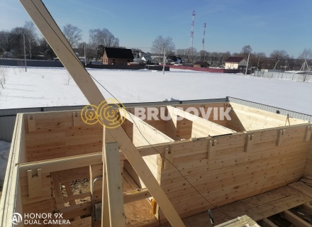 Полутораэтажный дом 7х10 м. с террасой из профилированного бруса 145х145 мм. по индивидуальному проекту в д. Максимиха, Домодедовский район, Московская область