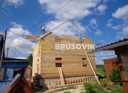 Дом по индивидуальному проекту из обрезного бруса 150х150 мм