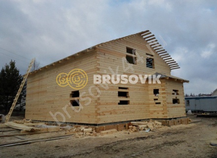 Большой жилой дом из бруса