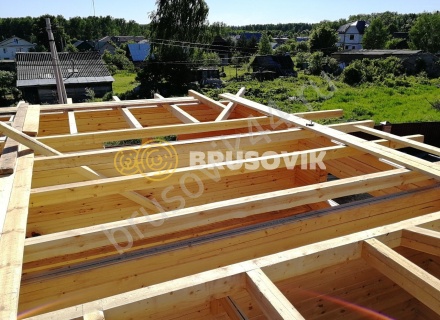 Дом по индивидуальному проекту из профилированного бруса 145х195 мм