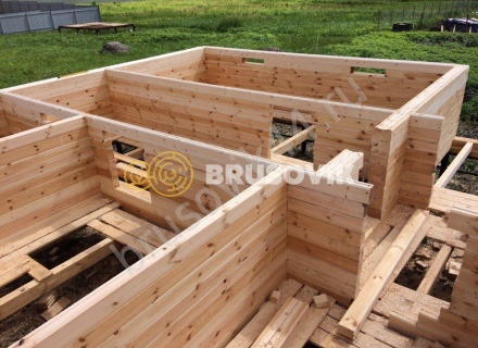 Деревянный дом из бруса с мансардой