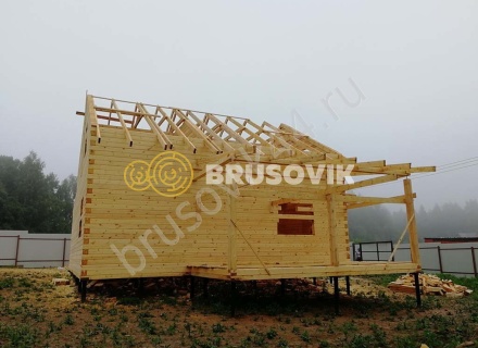 Дом из профилированного бруса 145х145 мм по индивидуальному проекту