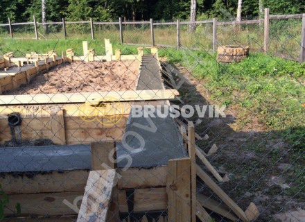 Возведение фундамента