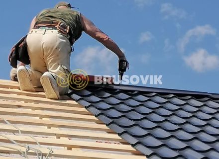 Дом 6х6м по индивидуальному проекту профилированного бруса 145х145мм в д. Яковлево, Тутаевский район, Ярославская область