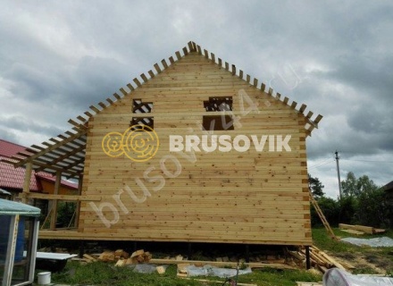 Дом 9,4х9,5 из профилированного бруса 145х195 мм