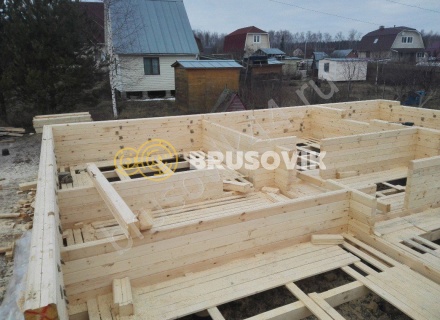 Большой жилой дом из бруса