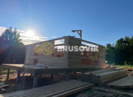 Полутораэтажный дом 6х8м с открытой террасой 2,5х6м из профилированного бруса 145х145мм в д. Богословка, Рыбновский район, Рязанская область