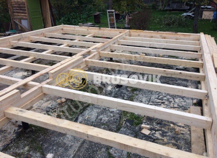 Строительство дачного дома из бруса