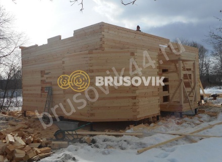 Зимнее строительство дома из бруса