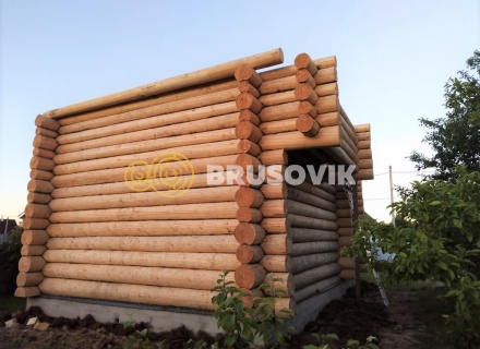 Баня 6х9 м в полтора этажа из строганного бревна ручной рубки в д. Никитское, городской округ Истра, Московская область