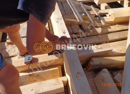 Дом по индивидуальному проекту из обрезного бруса 150х150 мм