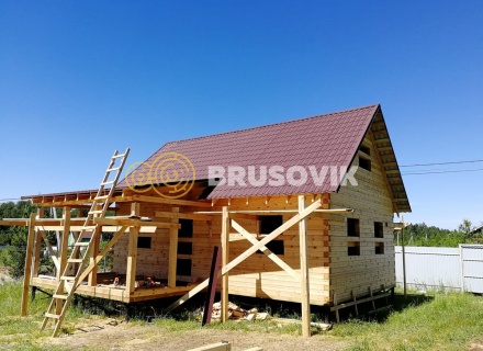 Дом 6х9 м из профилированного бруса 145х145 мм в коттеджном посёлке Барсово, д. Малые Петрищи, городской округ Щёлково, Московская область