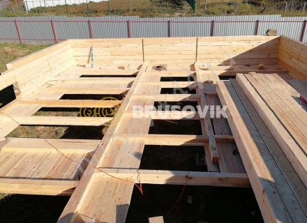 Дом из обрезного бруса 150х150 мм по индивидуальному проекту 