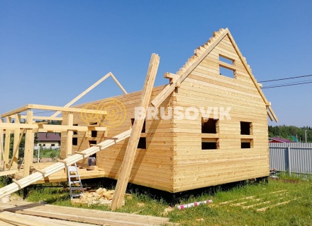 Дом 6х9 м из профилированного бруса 145х145 мм в коттеджном посёлке Барсово, д. Малые Петрищи, городской округ Щёлково, Московская область