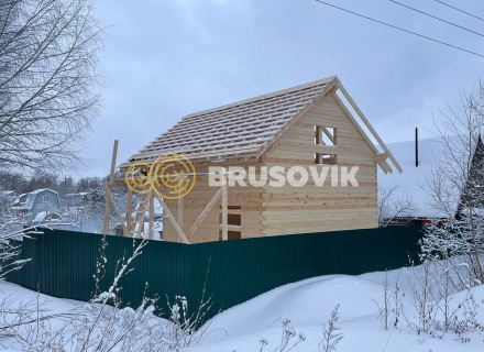 Полутораэтажный дом 6х8м с террасой из профилированного бруса 145х145мм по индивидуальному проекту в СТ Виктория, г. Кострома