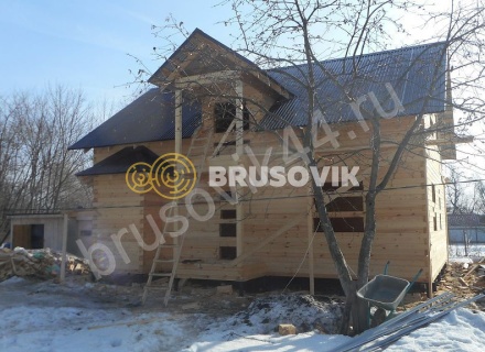 Зимнее строительство дома из бруса