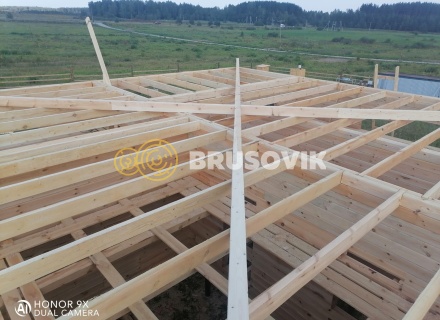 Одноэтажный дом 9х9м с шатровой крышей из профилированного бруса 145х145мм по индивидуальному проекту в д. Иванцево, Ивановский р-н