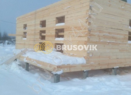 Дом 9,4х9,5 м по проекту № 1 из обрезного бруса 150х150 мм